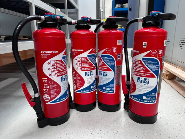 Extincteurs 6L eau+additifs
