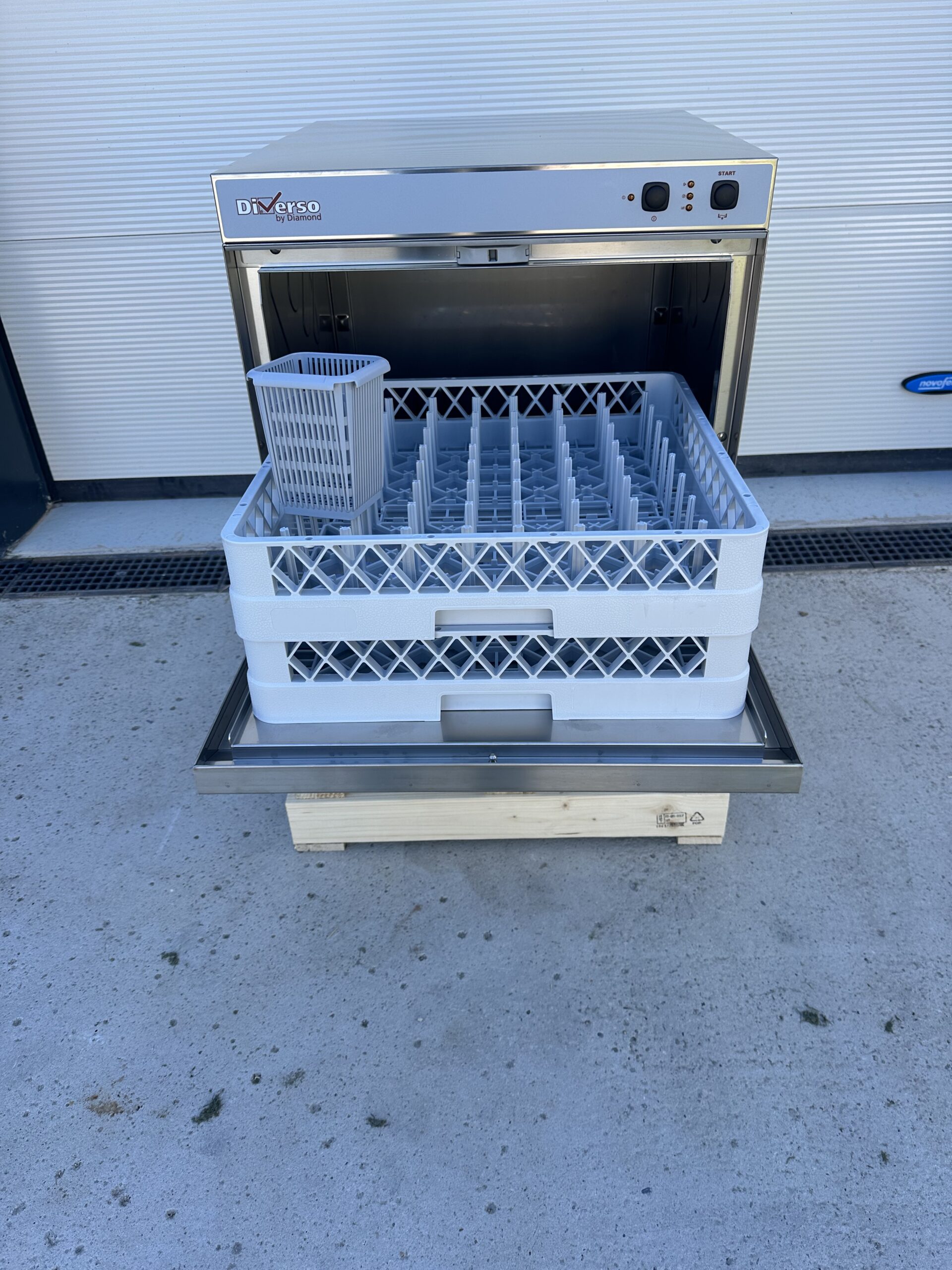 Lave-vaisselle panier 500x500 mm, avec pompe vidange et doseur de produit de lavage – Image 3